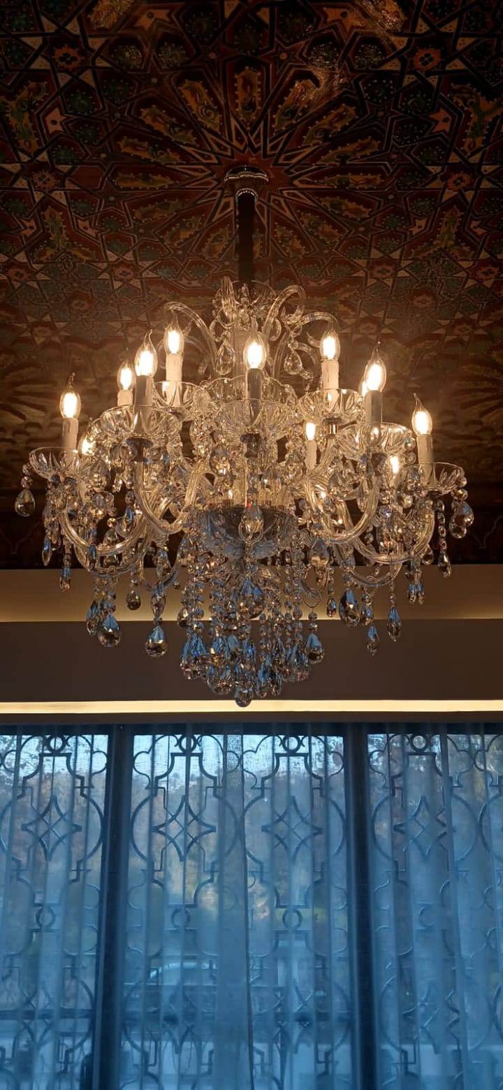 ✨ Lustre en Cristal – Élégance et Brillance Intemporelle